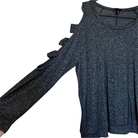 Torrid Black Knit Ladder Sleeve Pullover Sweater Size 1X Cozy Loungewear Grunge - Picture 4 of 7